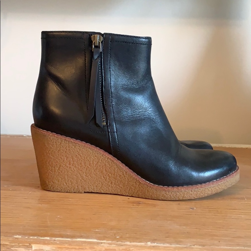 Wedge Booties- waterproof- barely worn